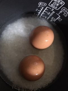 炊飯と一緒に茹で卵(^^♪-レシピのメイン写真