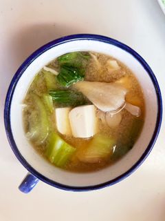 具材楽しむお味噌汁☆豆腐/舞茸/青梗菜-レシピのメイン写真