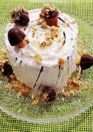卵白４コ《切り株風♤バナナロールケーキ》-レシピのメイン写真