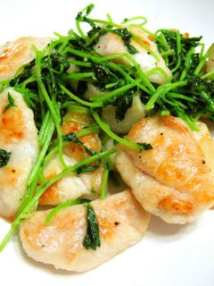 鶏むね肉と豆苗の塩炒め☆にんにく風味-レシピのメイン写真