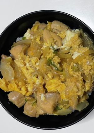 玉ねぎたっぷり親子丼-レシピのメイン写真