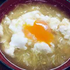 รูปของ ごま油香る☆巣ごもり半熟たまごのおみそ汁