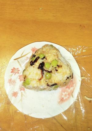 オートミールのえんどう豆と昆布のおにぎり-レシピのメイン写真