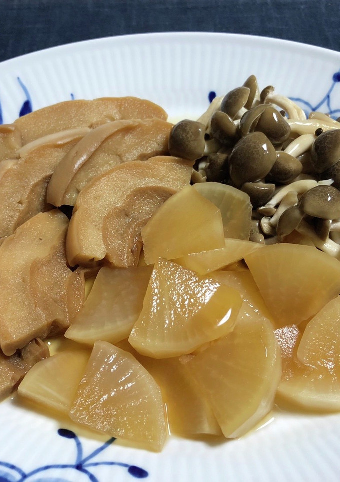 すき焼きのタレで車麩と大根としめじの煮物-レシピのメイン写真