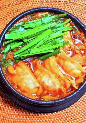 餃子のスタミナキムチ鍋-レシピのメイン写真