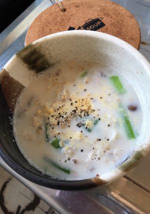 【ズボラ】きのこと小松菜のオートミール粥-レシピのメイン写真