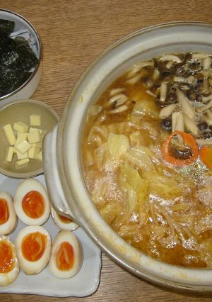 トッピングが楽しい♪ラーメン鍋-レシピのメイン写真