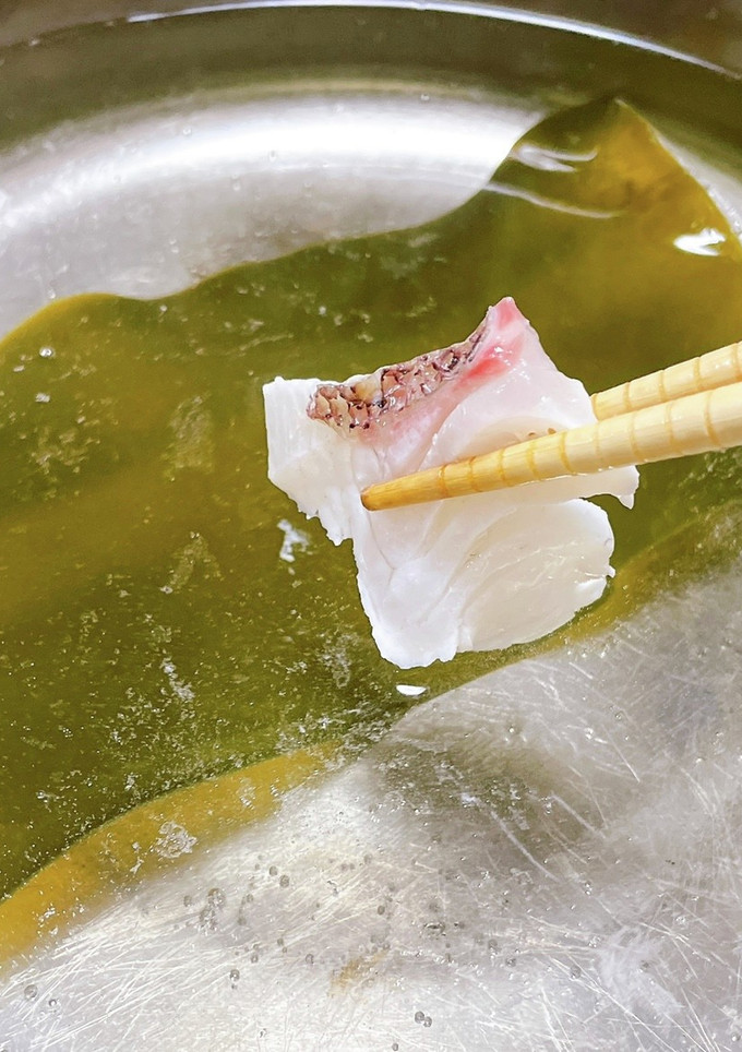 刺身用・皮付き鯛のしゃぶしゃぶ-レシピのメイン写真