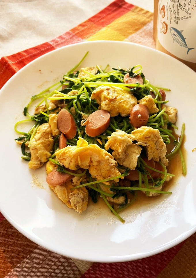 いりこだしでさっと！豆苗と卵の炒め物-レシピのメイン写真