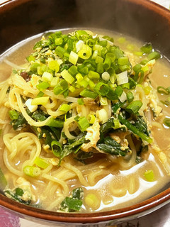 ウェイパーで♪ニラ玉醤油ラーメン-レシピのメイン写真