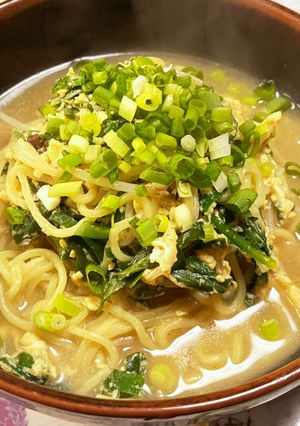 ウェイパーで♪ニラ玉醤油ラーメン-レシピのメイン写真