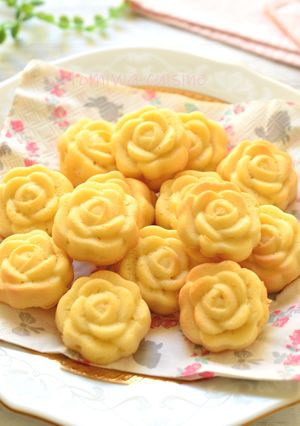米粉のローズマドレーヌ✿バター不使用-レシピのメイン写真