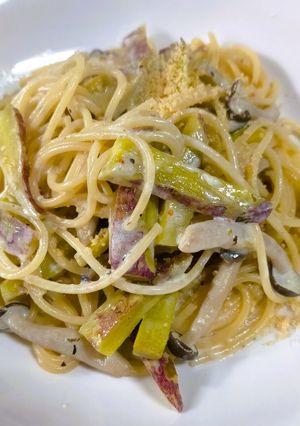 秋だからサツマイモとキノコのスパゲッティ-レシピのメイン写真