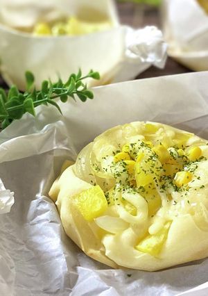 米粉で お惣菜パン風 ポテトコーンマヨ-レシピのメイン写真