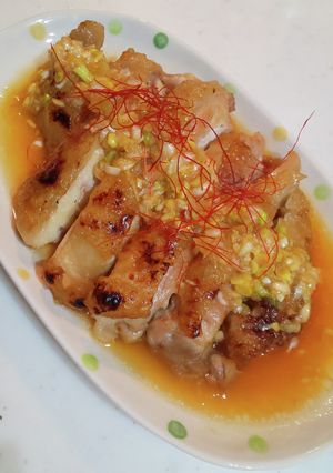 揚げ焼きし、たれをかけるだけの油淋鶏♪-レシピのメイン写真