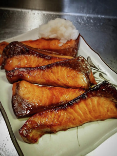 鰤の蒲焼き照焼き!❨(@≧↺≦@)❩wノ-レシピのメイン写真