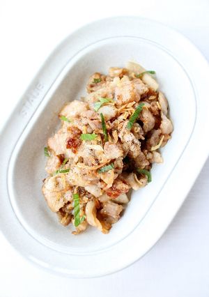 薄切り肉で手軽【豚のベトナム風焼肉炒め】-レシピのメイン写真