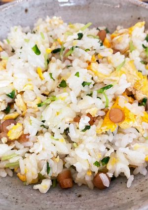 豆苗とお漬物チャーハン-レシピのメイン写真