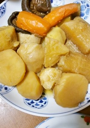 ３大芋の、茶色いおかず、干し椎茸が親分で-レシピのメイン写真