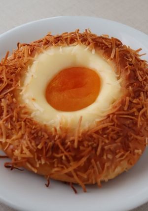 あんずとチーズの巣ごもりパン-レシピのメイン写真