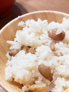 殻ごと美味!ベビー落花生の炊き込みご飯-レシピのメイン写真