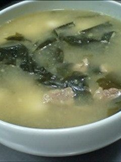 韓国で習った韓国料理“ワカメスープ”-レシピのメイン写真