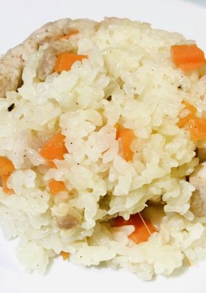 15分ピラフ　チキン•タマネギ•ニンジン-レシピのメイン写真