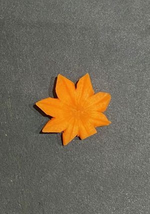 簡単！にんじんで紅葉の飾り切り-レシピのメイン写真