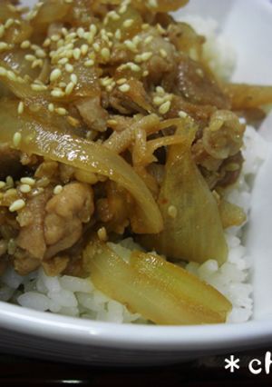 ♥簡単照りウマ♥ 豚玉ねぎ丼-レシピのメイン写真