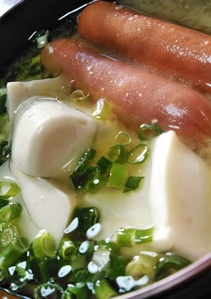 お豆腐とウインナーと小ねぎたっぷり味噌汁-レシピのメイン写真