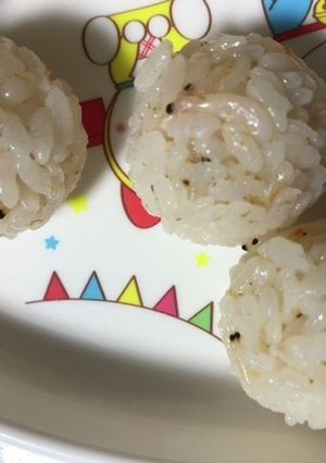 小エビおにぎり　幼児食-レシピのメイン写真