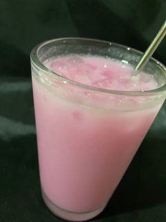 カキ氷シロップでイチゴミルク!?-レシピのメイン写真