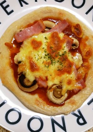 ホットケーキミックスで！トマトソースピザ-レシピのメイン写真