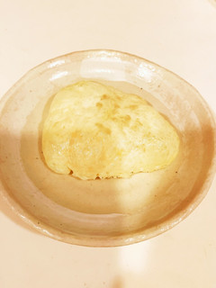 不思議な食感…レンジでチーズおせんべい?-レシピのメイン写真