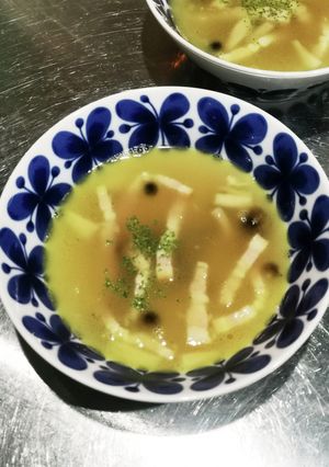 ベーコンとシメジのコンソメスープ-レシピのメイン写真