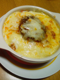 チーズのうまみたっぷりハンバーグドリア-レシピのメイン写真