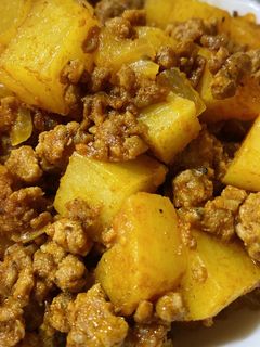 じゃがいもとひき肉のカレー粉炒め-レシピのメイン写真