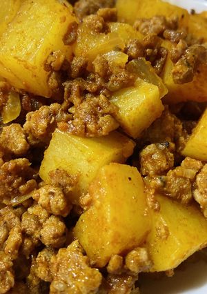 じゃがいもとひき肉のカレー粉炒め-レシピのメイン写真