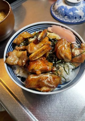 焼き鳥ねぎま丼と、マヨぽん酢で-レシピのメイン写真