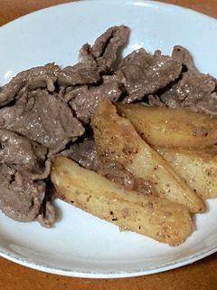 じゃがいもと牛肉のオイスターソース炒め-レシピのメイン写真