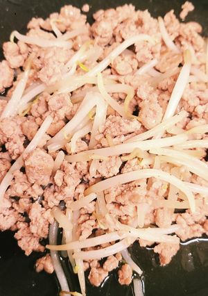 ♪◇挽肉ともやしの簡単な炒めもの◇♪-レシピのメイン写真