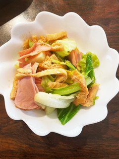 京揚げハムキャベツのケチ麺つゆバター炒め-レシピのメイン写真