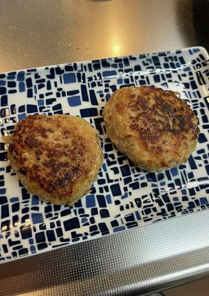 ヒガシマルのラーメンスープでハンバーグ-レシピのメイン写真