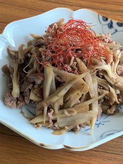 牛肉とごぼう舞茸のオイスター炒め-レシピのメイン写真