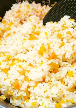 材料3つ☆炊飯器で簡単にんじんごはん-レシピのメイン写真