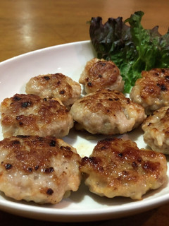茶色いおかず〜美味!豚と海老のハンバーグ-レシピのメイン写真
