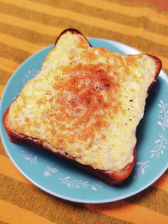 【備忘録】しらすマヨたまチーズトースト-レシピのメイン写真