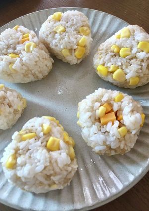 粉末だしとコーンの旨味おにぎり-レシピのメイン写真