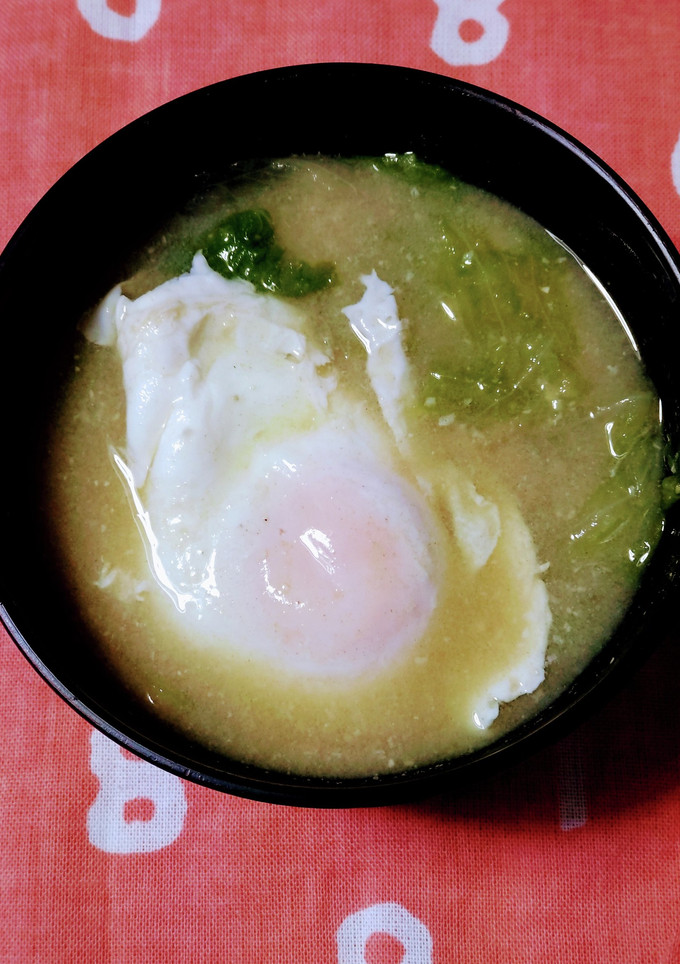 包丁要らず　レタスと落とし卵のお味噌汁-レシピのメイン写真