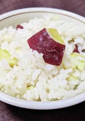 さつまいもの塩麹炊き込みご飯-レシピのメイン写真